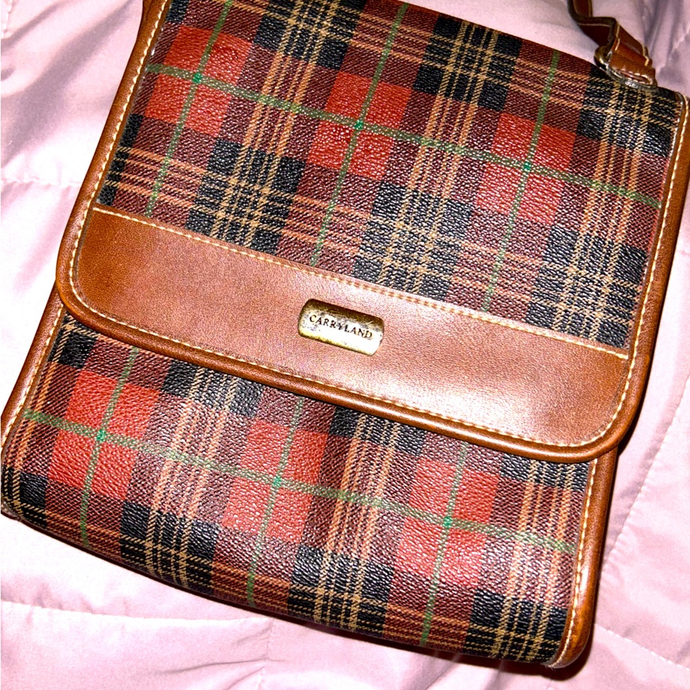 Vintage Carryland Crossbody Bag
